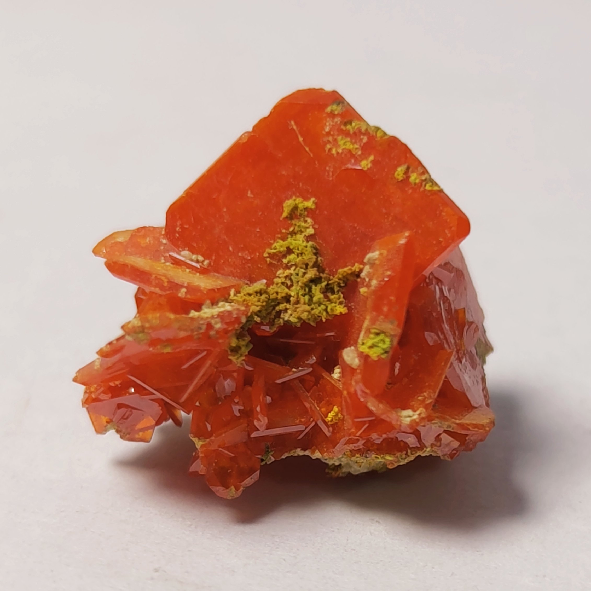 راف سنگ ولفونیت قرمز معدنی (معدن چاه خربزه نخلک)   