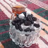 یک کیلو گرم مویز سیاه گوشتی درشت آفتابی دیمی (مستقیم از باغدار)