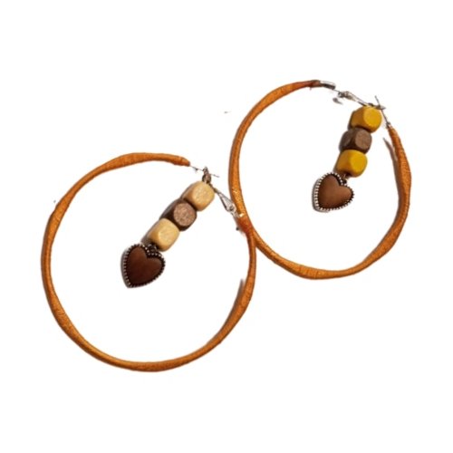 گوشواره حلقه ای چوبی