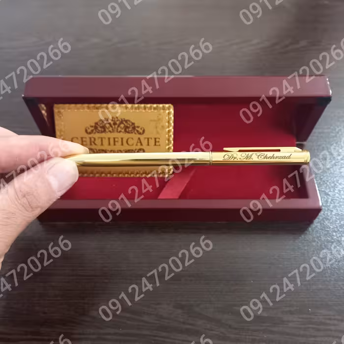 خودکارقلمی روکش طلای24عیاری به همراه حک اسم رایگان و جعبه چوبی و شناسنامه اینستاگرام kadoonlineorg 09124720266 