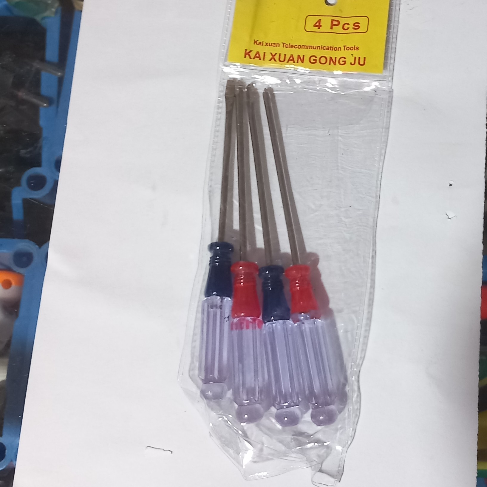 پیچ گوشتی  4 عددی 