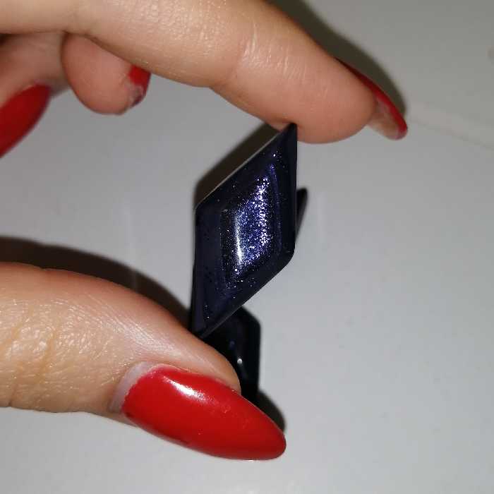 دکمه لباس سرمه ای لوزی اکلیلی شیشه ای  بسته 3عددی     