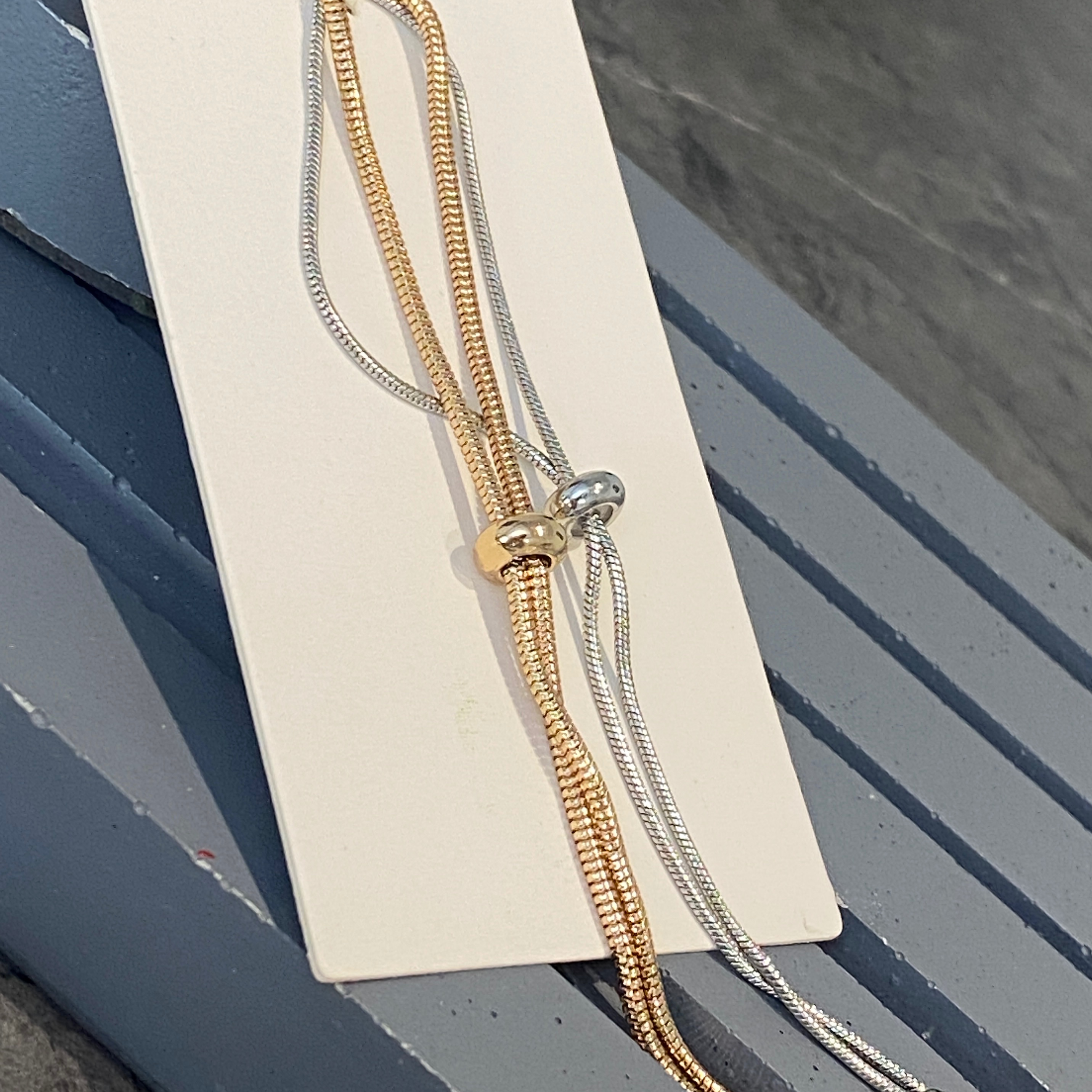 پک دوتایی دستبند طلایی و نقره ای با قفل اسانسوری مناسب کادو تولد