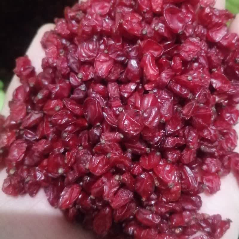 زرشک اناری تازه و امسالی بسیار خوش طعم و مزه خشک شده به روش سنتی