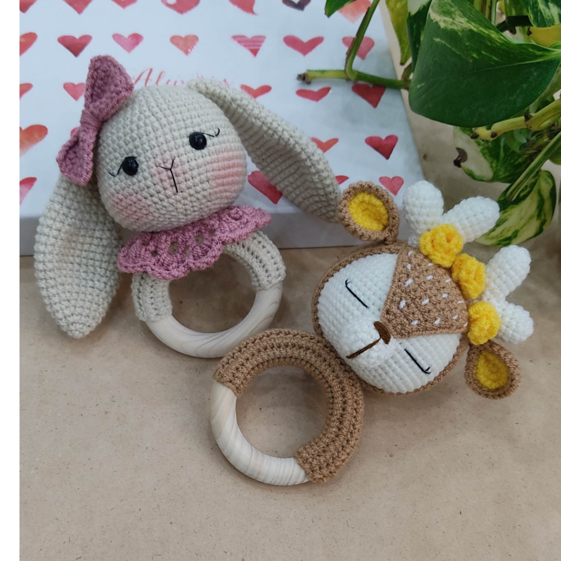 جغجغه گوزن وخرگوش 