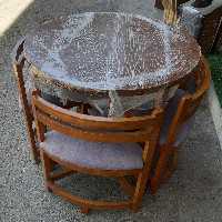 میزناهار خوری