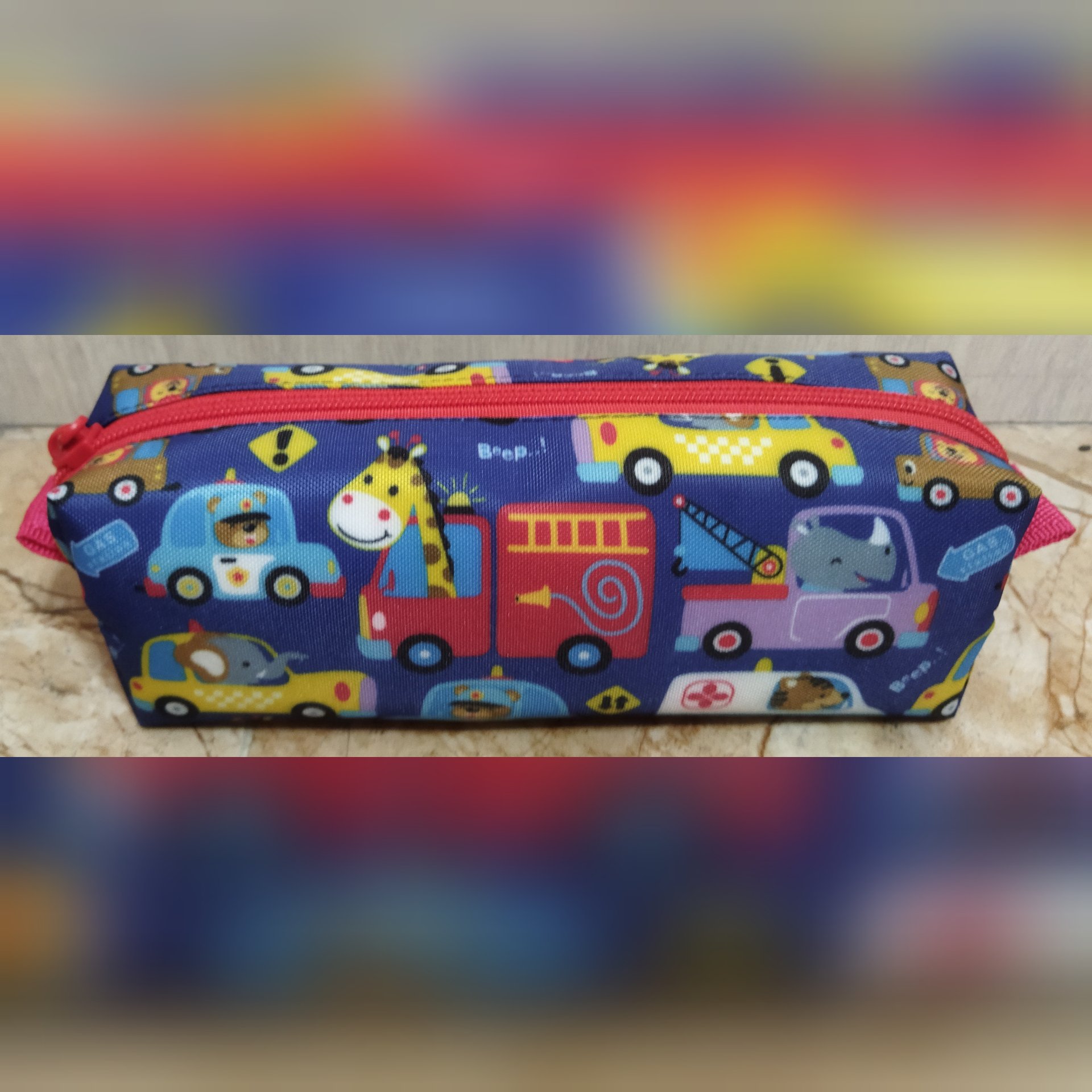 جامدادی آبی ماشینی