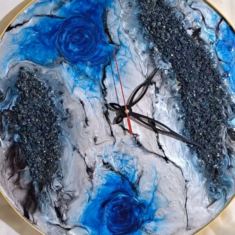 ساعت رزینی کریستالی