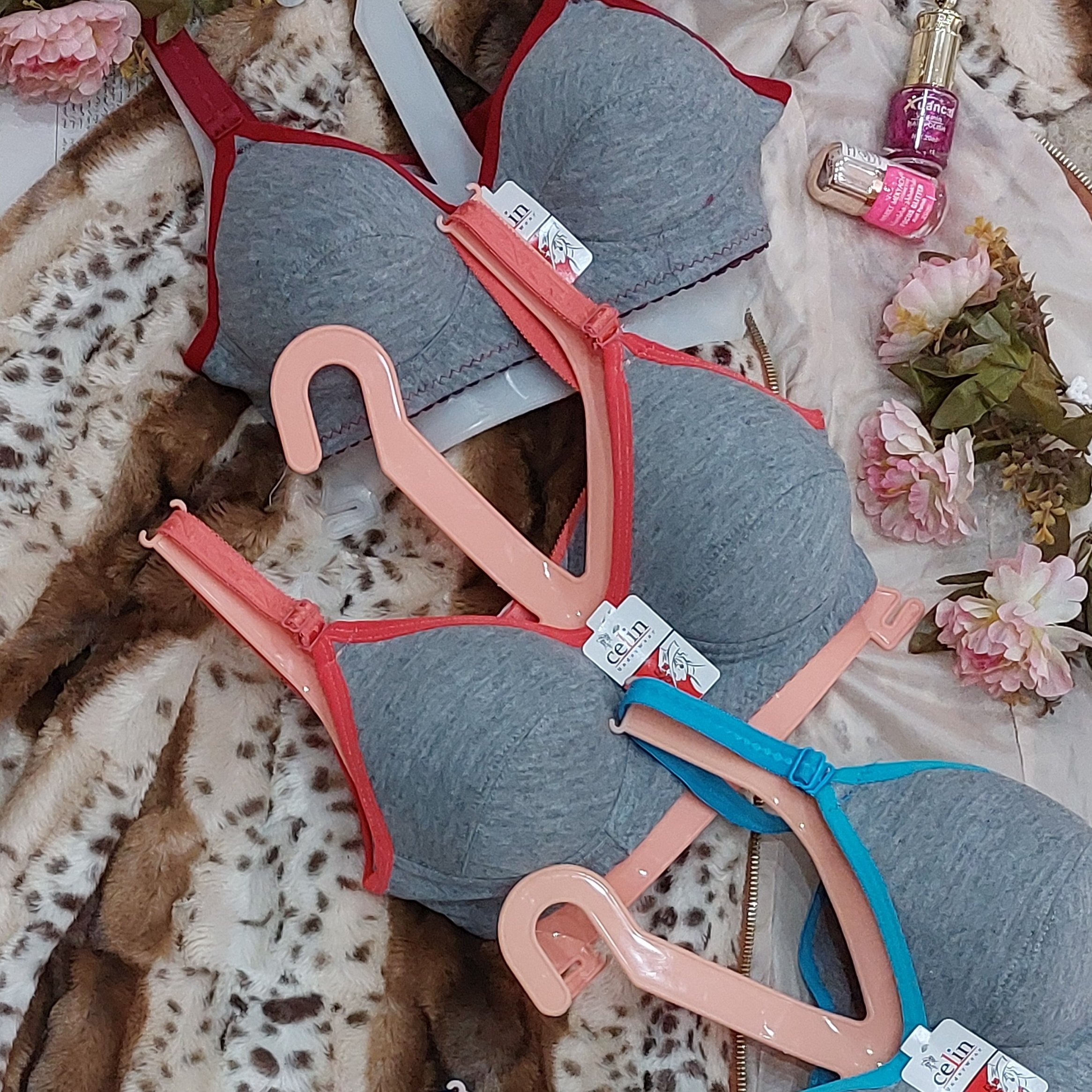 سوتین اسفنجی نازک دخترانه سایز 60_65