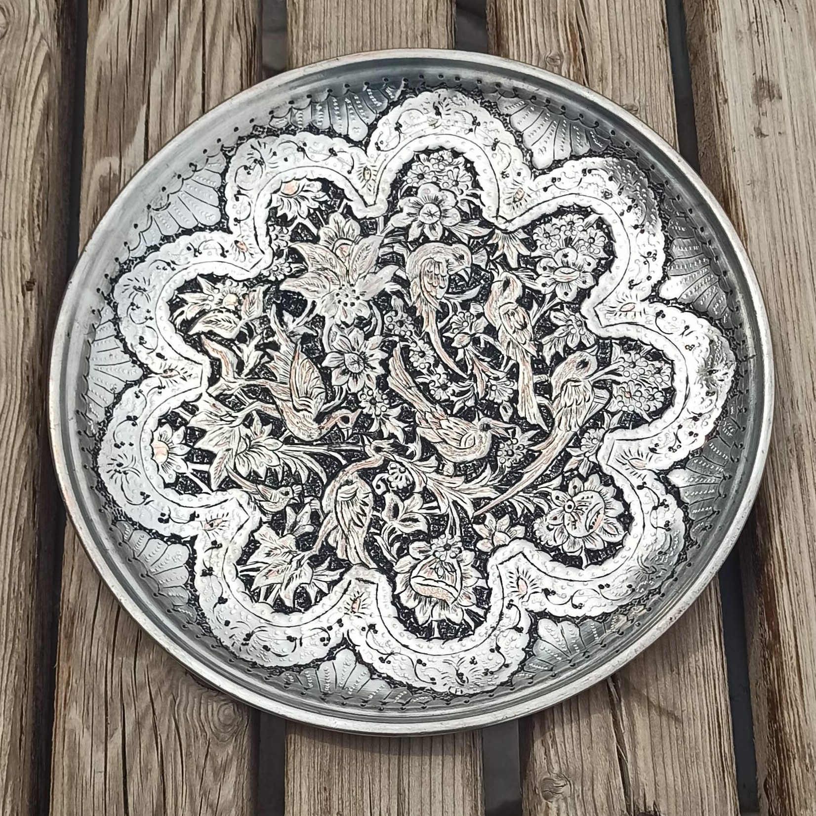 بشقاب مسی قلم زنی سی سانتی 4