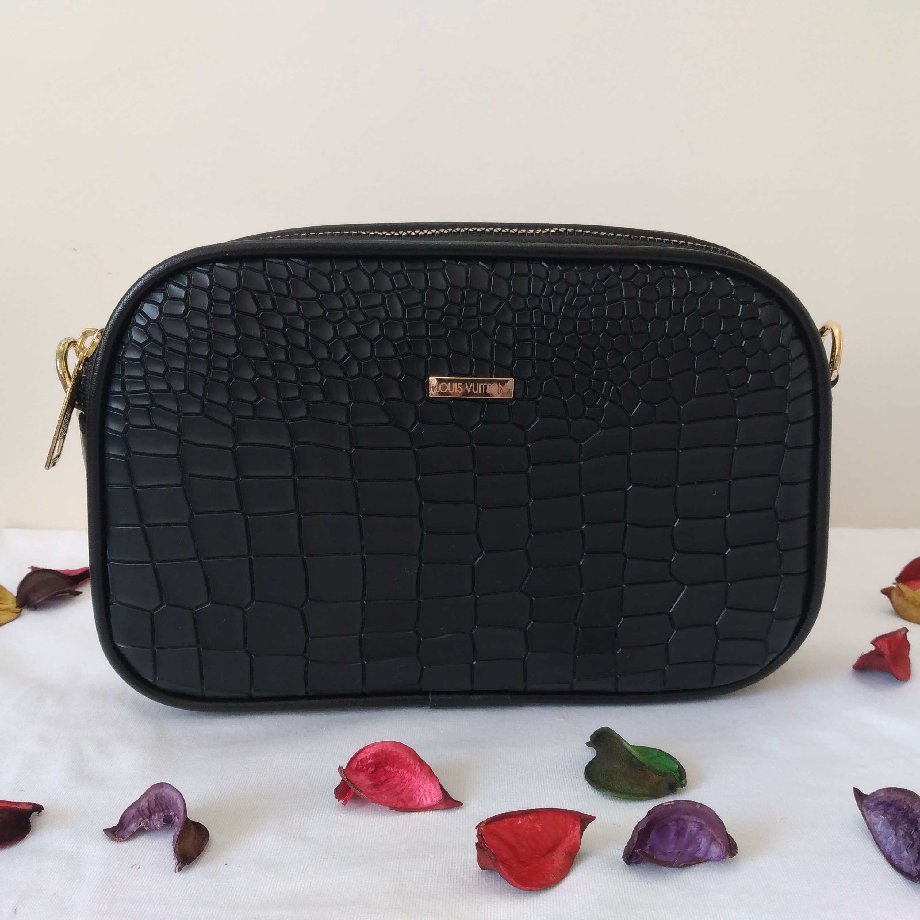 کیف پاسپورتی در طرح های مختلف