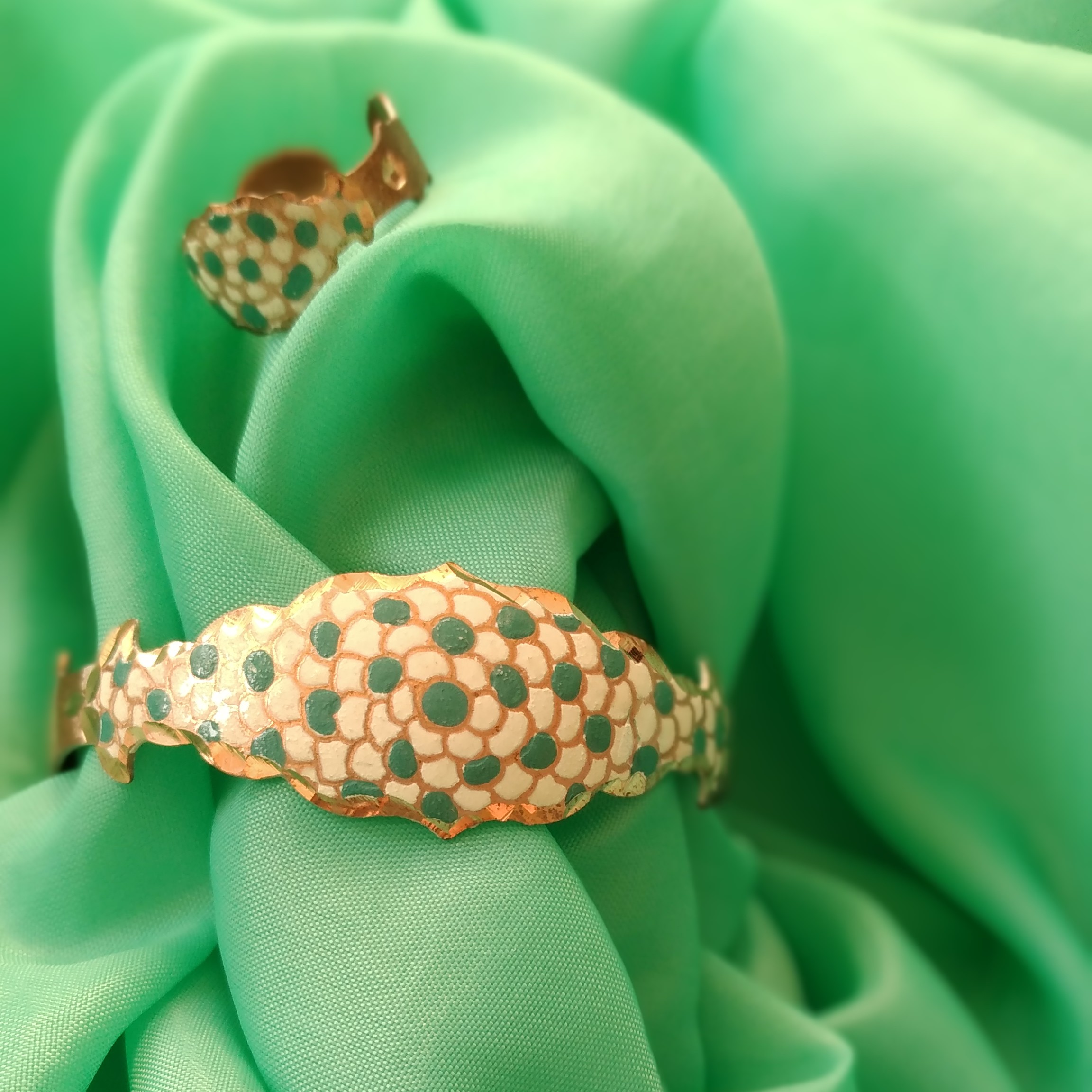 دستبند اعلا