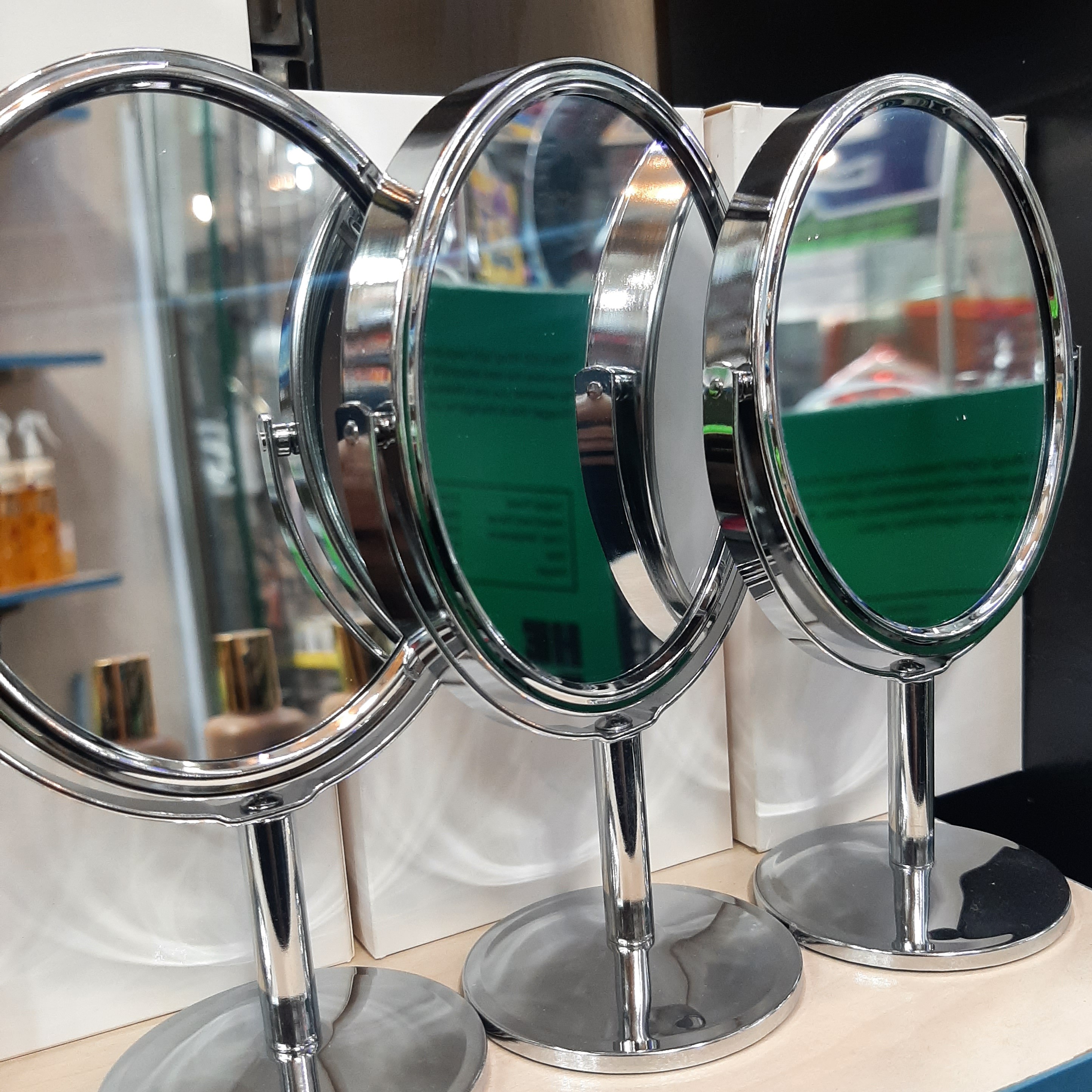 آینه رومیزی