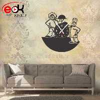 ساعت دیواری فانتزی طرح سر آشپز شماره 1 شناسه محصول40009 سفید شیری