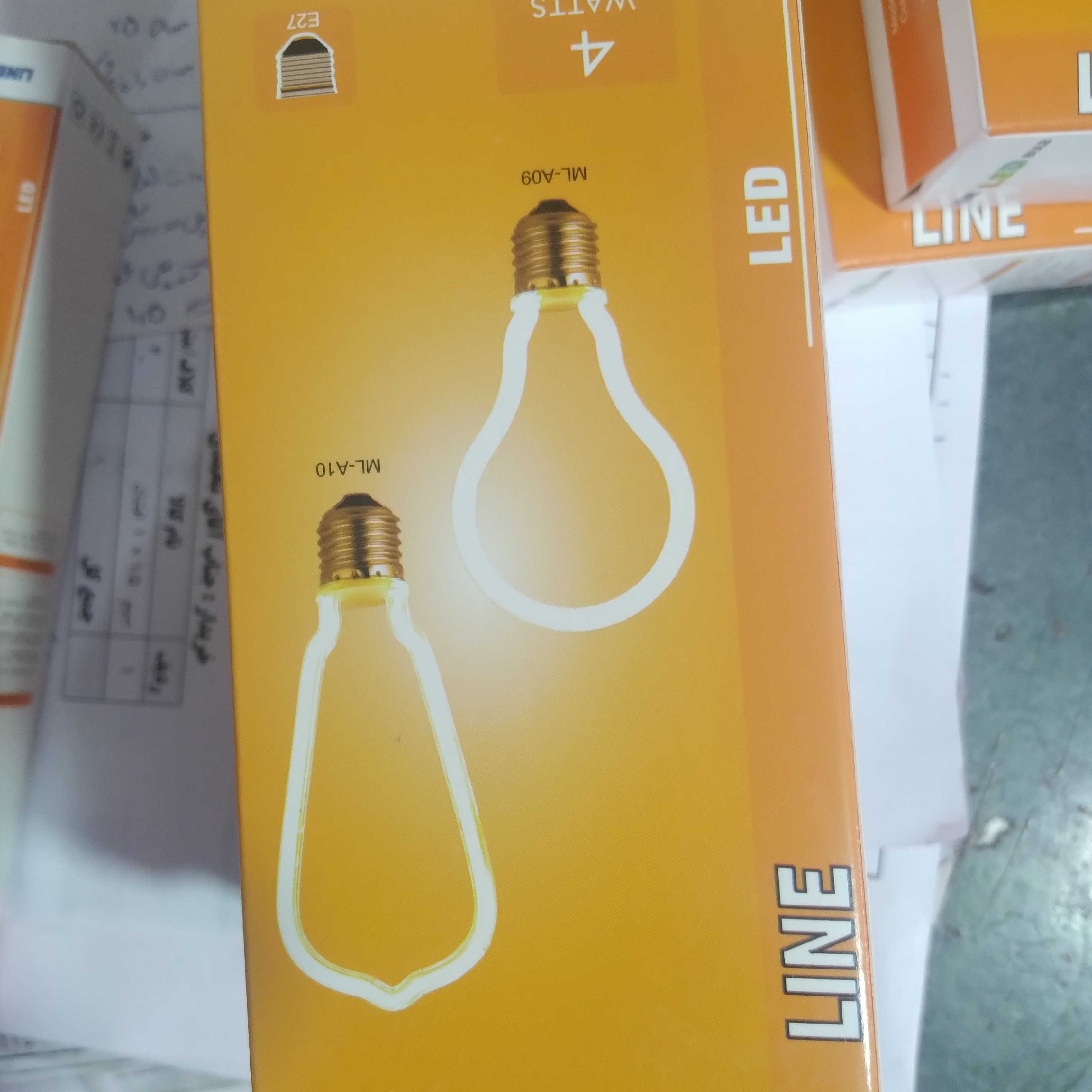 لامپ گلابی نئون ادیسونی