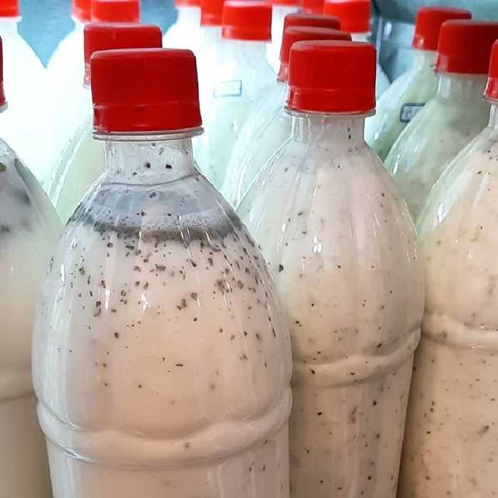 دوغ محلی تهیه شده از شیر تازه محلی 1/5لیتری 