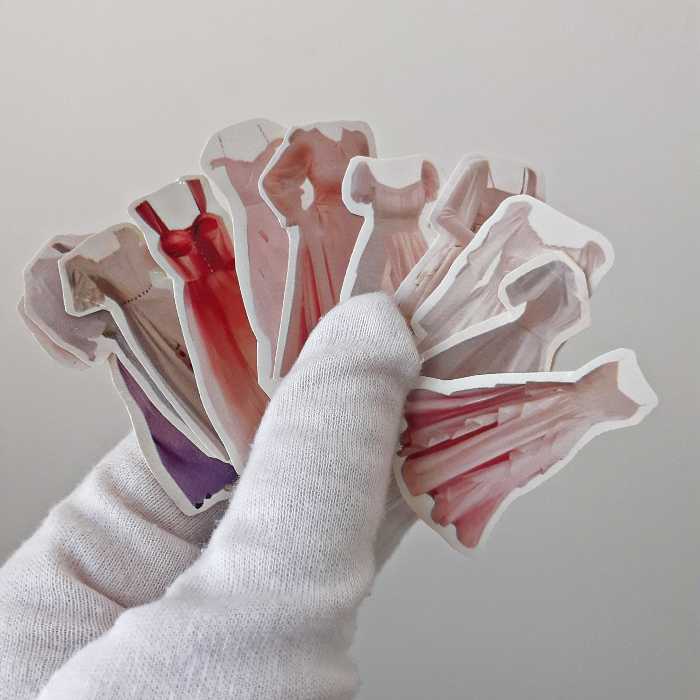 بسته ده تایی برچسب تم ساز لباس صورتی و سفید برش خورده  