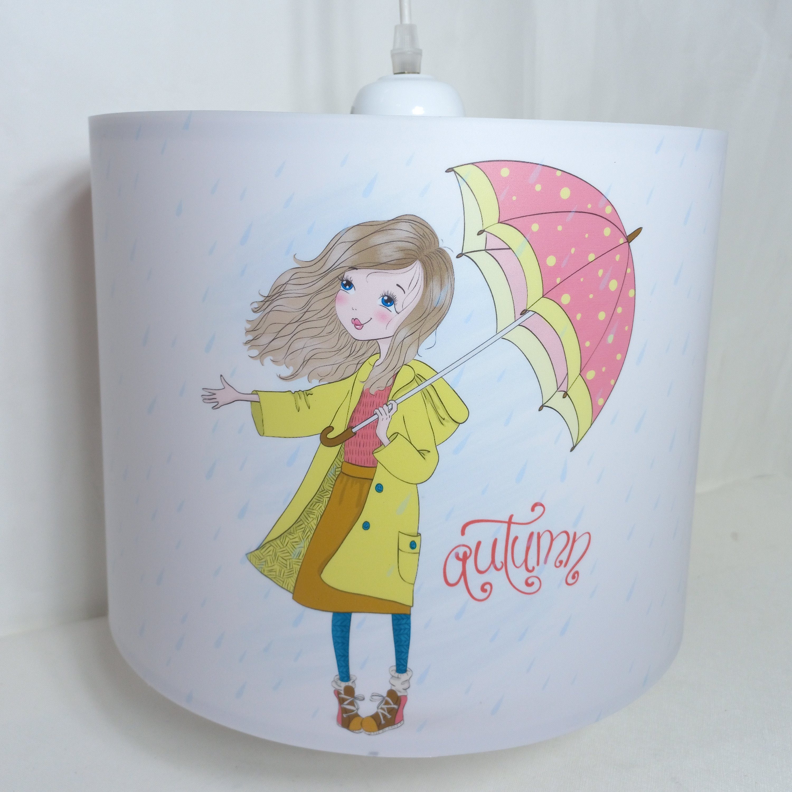 لوستر کودک طرح قشنگ دختر و چتر پاییزی