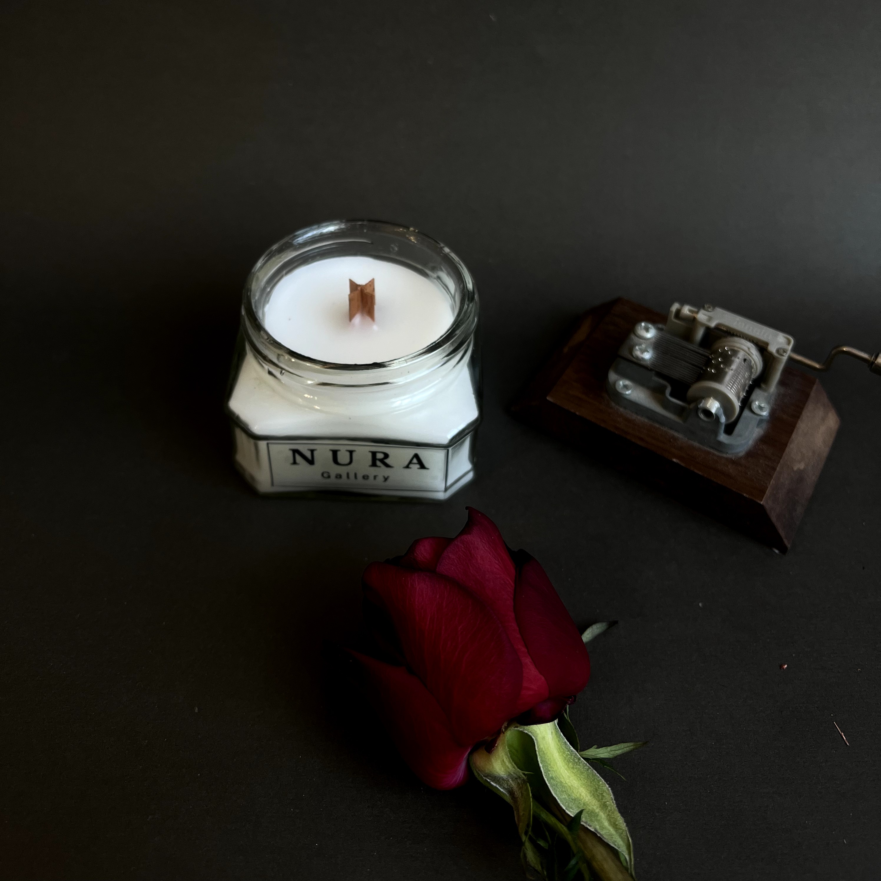 جار شمع معطر