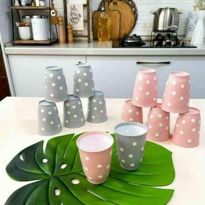 لیوان خال دار