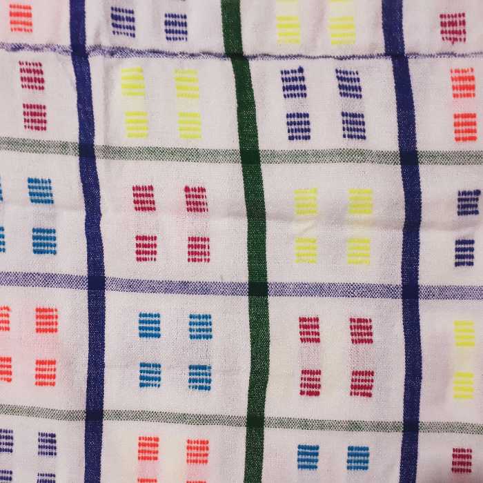 سفره کوچک دست بافت به رنگ سفید 