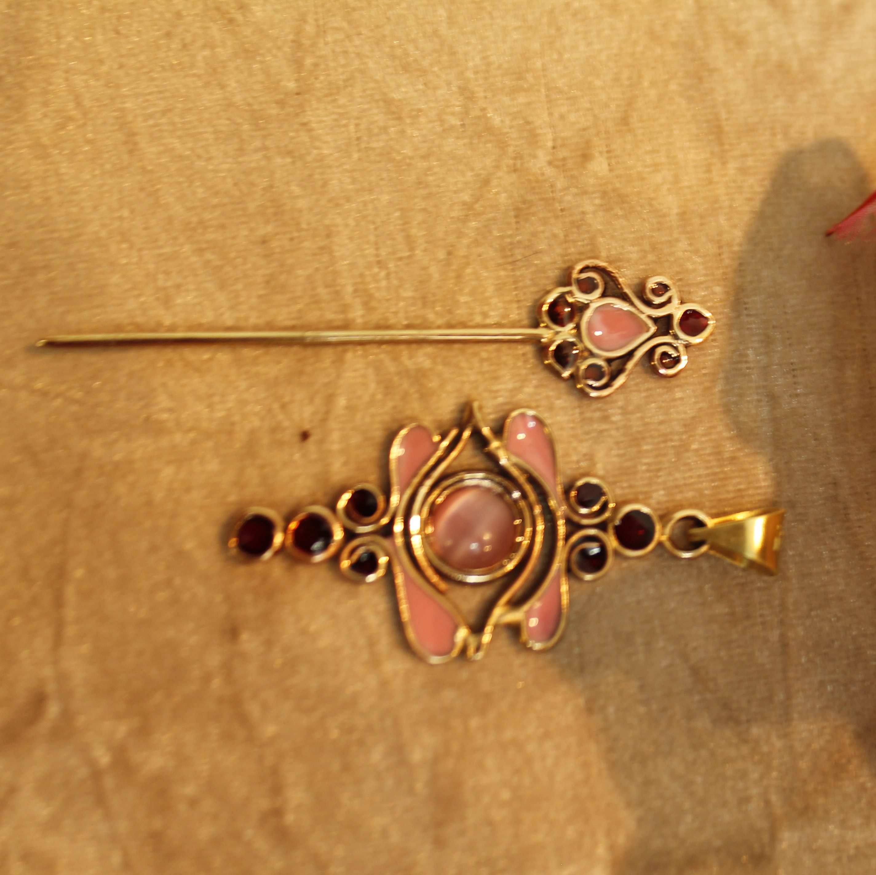 ست آویز و سنجاق سینه برنزی، کد 6005