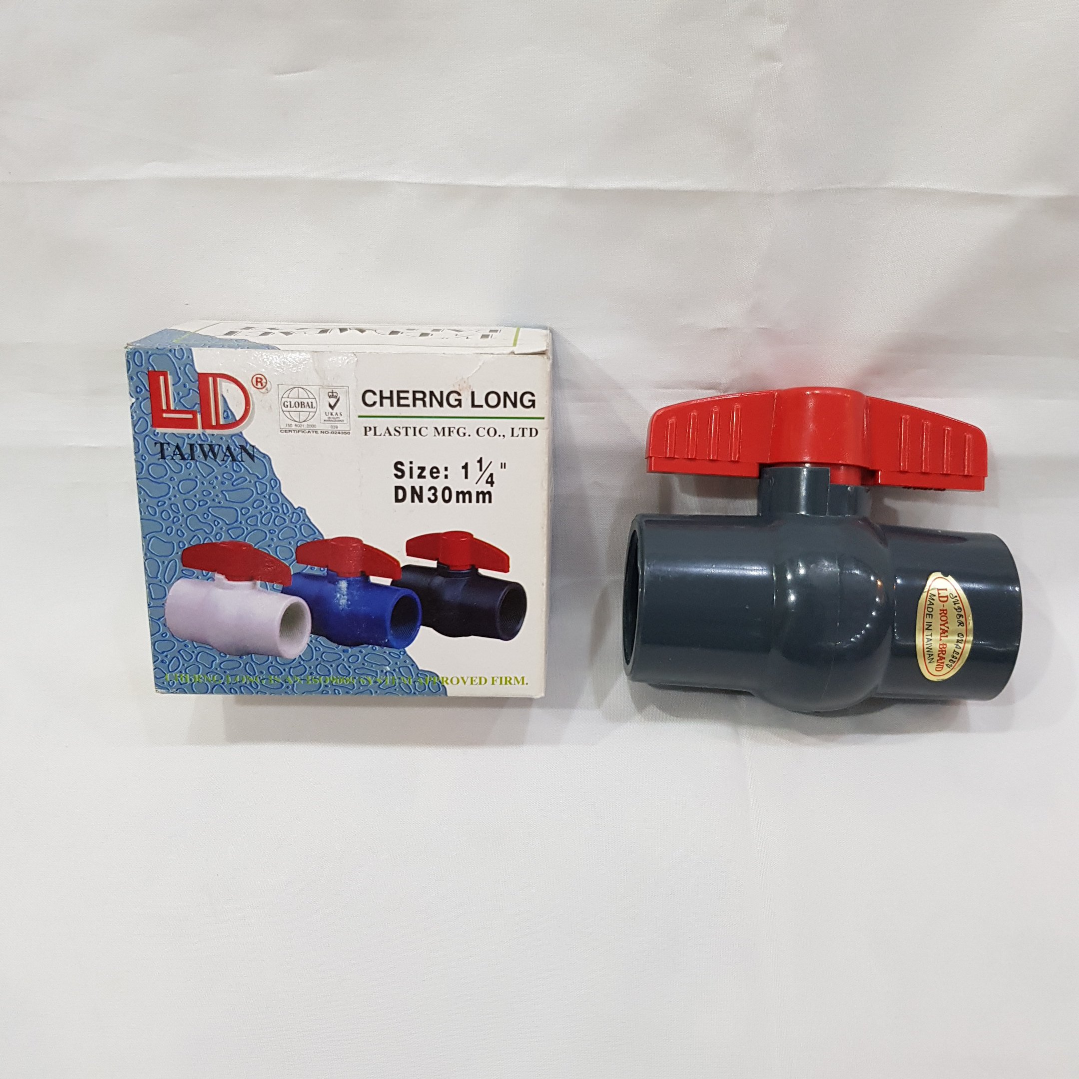 شیر فلکه ی PVC فشار قوی یک و یک چهارم اینچ تایوانی