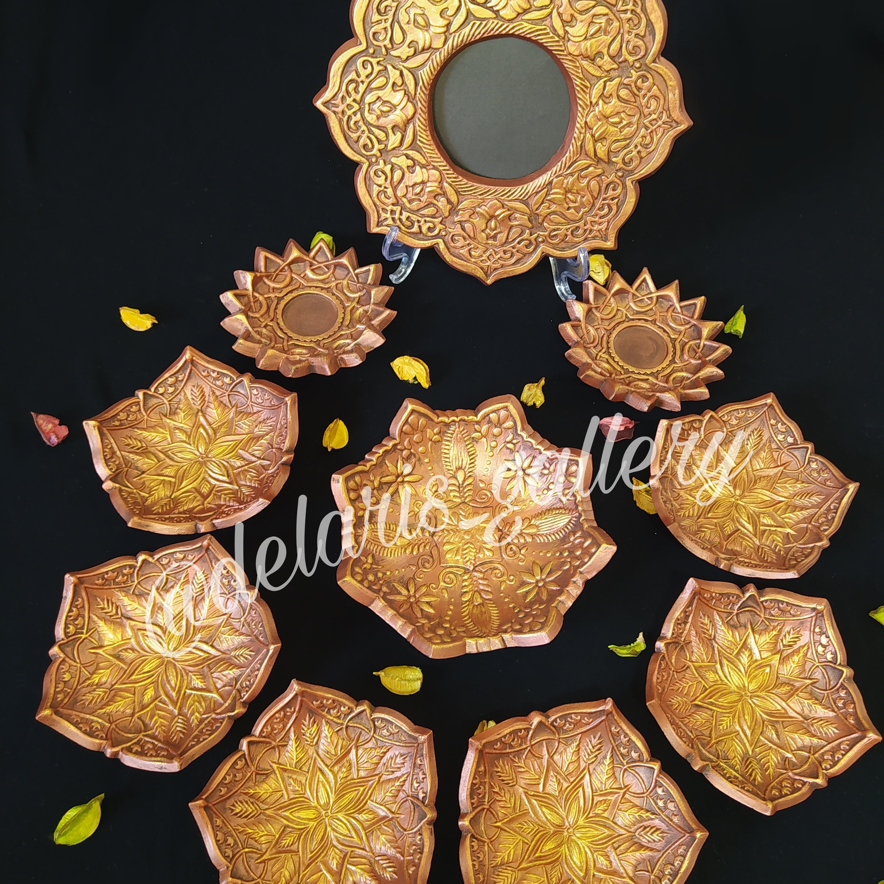 هفت سین منقش ستاره...رنگ مسی.. پتینه طلایی........