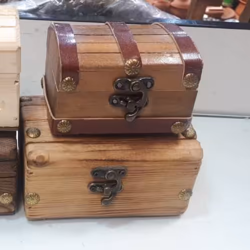 جعبه چوبی کوچک کلاسیک