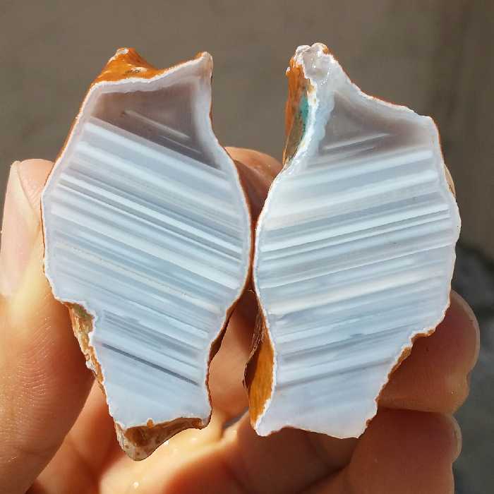 جفت اسلایس سنگ راف عقیق سلیمانی سه بعدی خطی منظم صد در صد طبیعی مصور با قابلیت ساخت چند اسلایس و نگین
 کد 11496