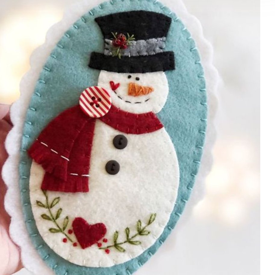 گیفت یا جاسوییچی یا آویز آدم برفی  نمدی 