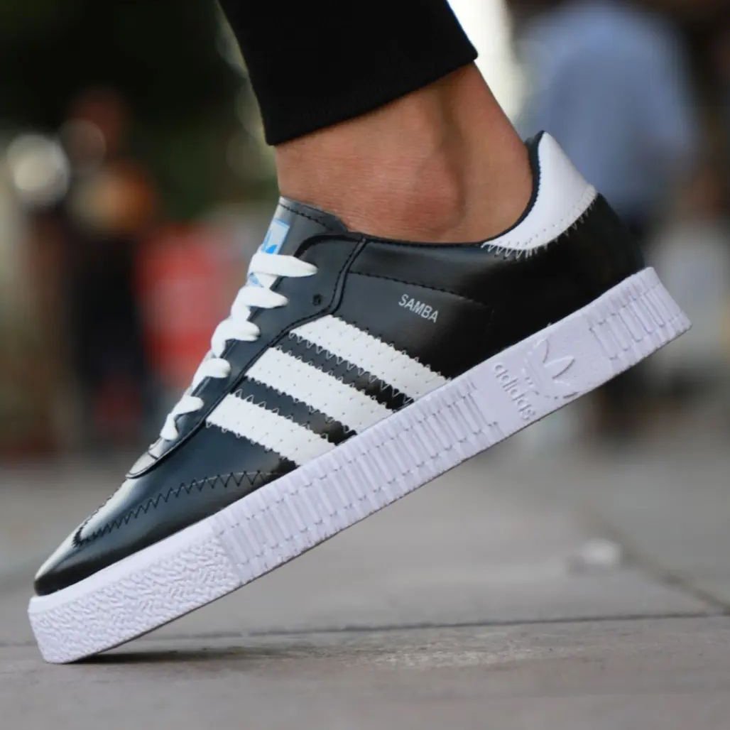 کفش  آدیداس مدل سامبا رنگ مشکی شیک و خاص 