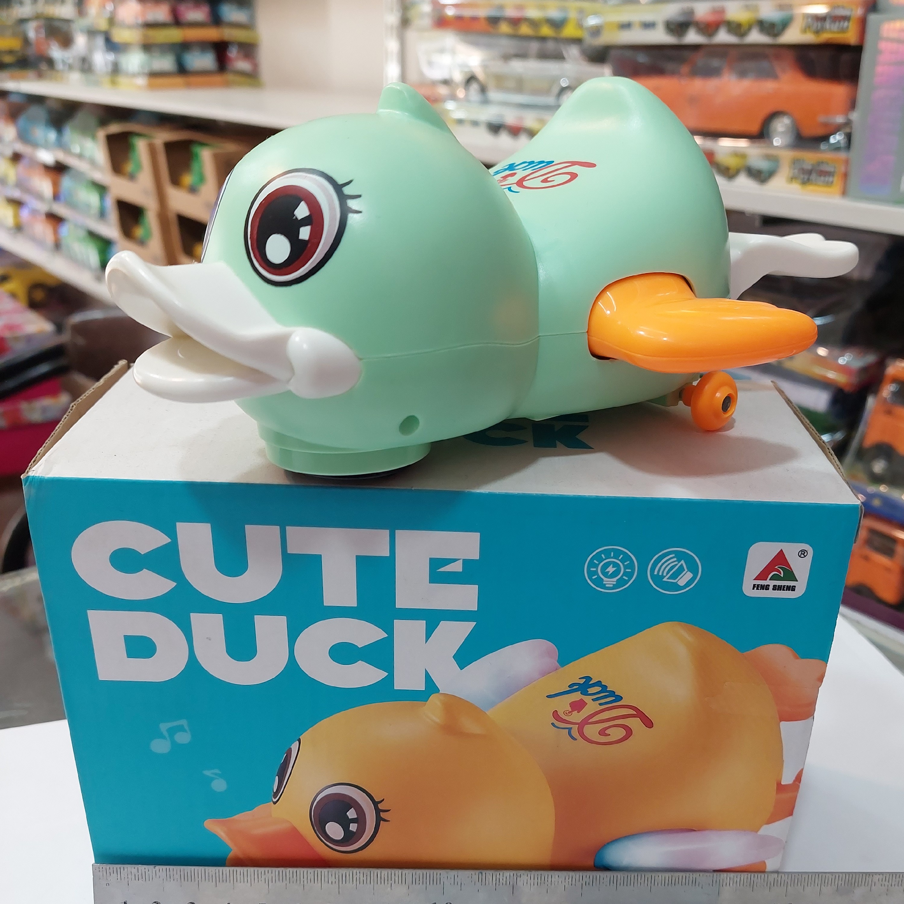 اُردک موزیکال . باطری خور . چراغدار . متحرک