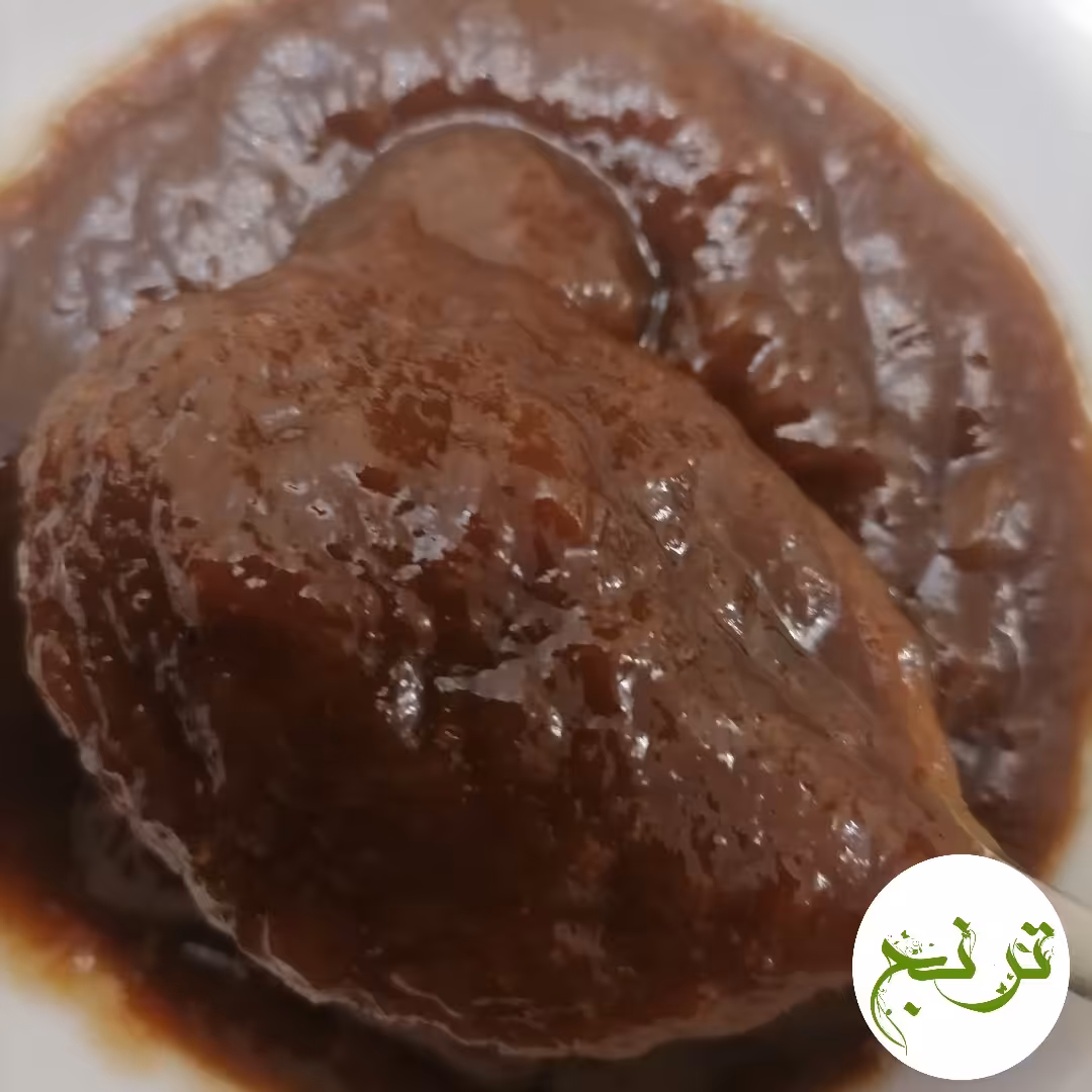 رب آلوچه ملس بصورت خانگی پخته شده کاملا بهداشتی مناسب برای انواع غذا ها