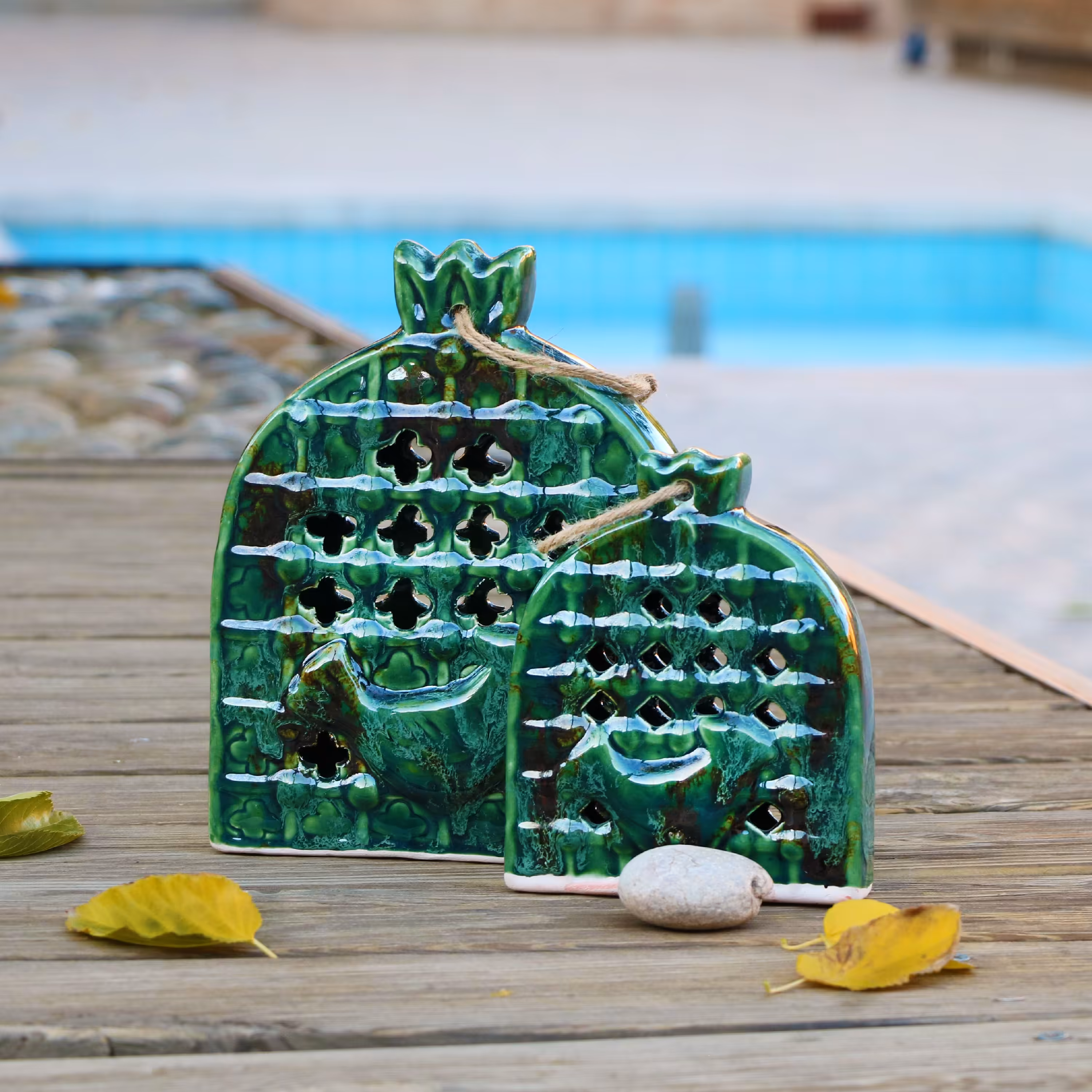 مرغ آمین کوچک سرامیکی با لعاب قلیایی 