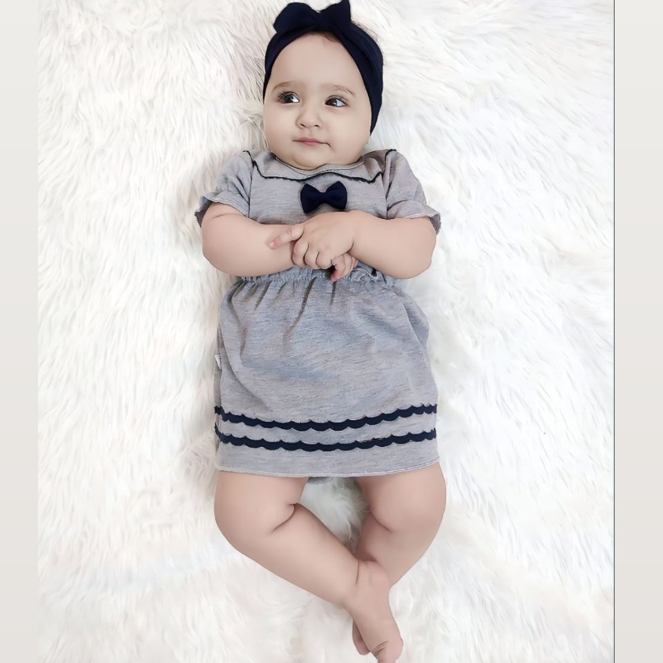 زیردکمه دخترانه دامندار آستین کوتاه پاپیون طوسی ملانژ 