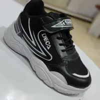 کفش اسپرت بچگانه مدل deca
