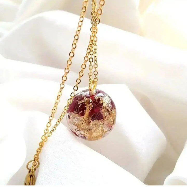 گردنبند گوی