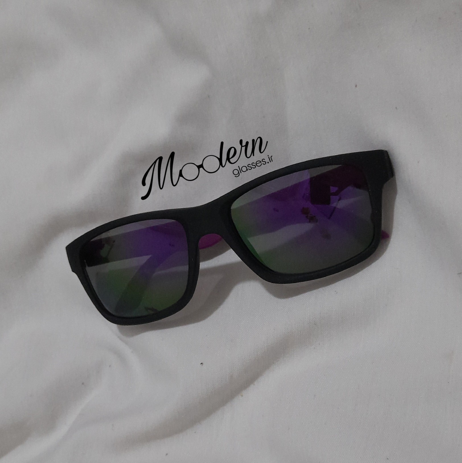 عینک آفتابی مردانه  اسپرت spy مشکی دسته بنفش همراه با کاور رایگان