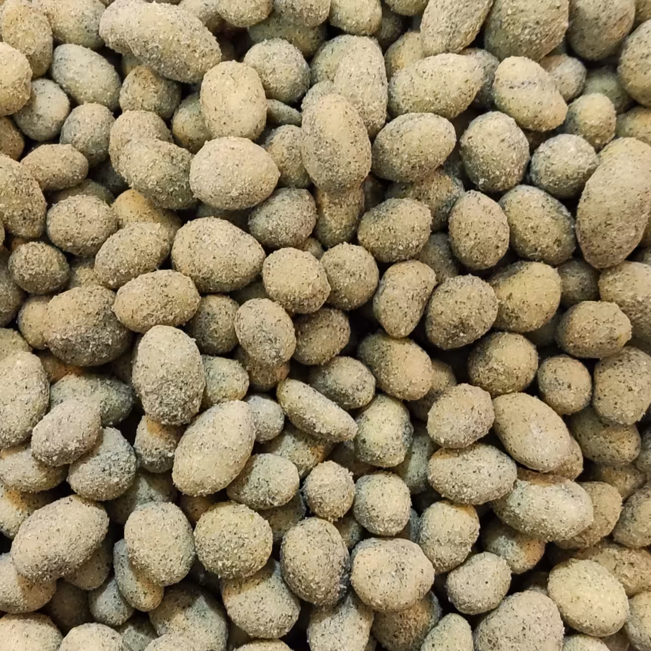 بادام زمینی روکش دار  باطعم  پیاز جعفری (یک کیلو)