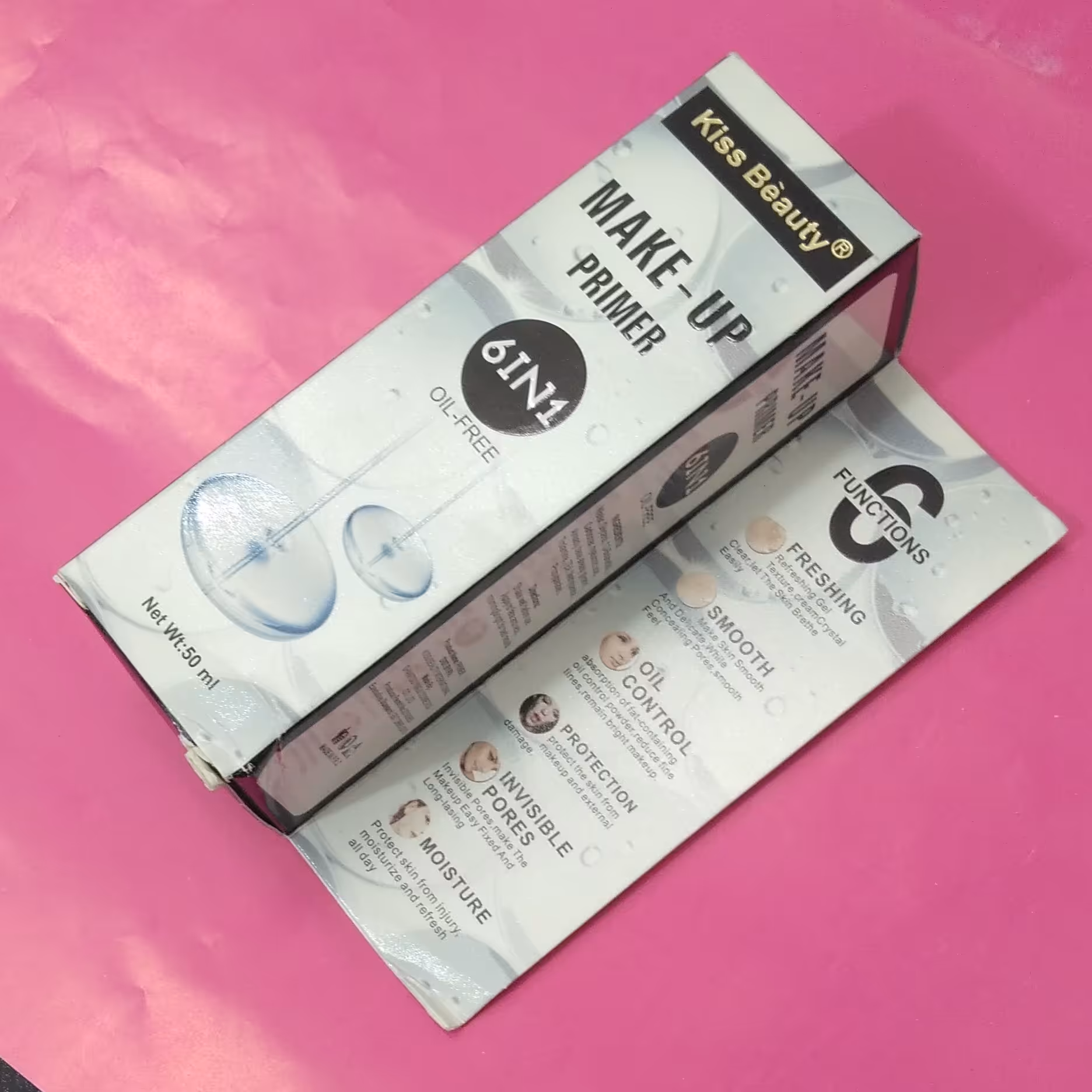 پرایمر 6 کاره ی بدون روغن حاوی تازه کننده ی پوست و نرم کننده و کنترل چربی و محافظ و مخفی کننده ی منافذ و آبرسان