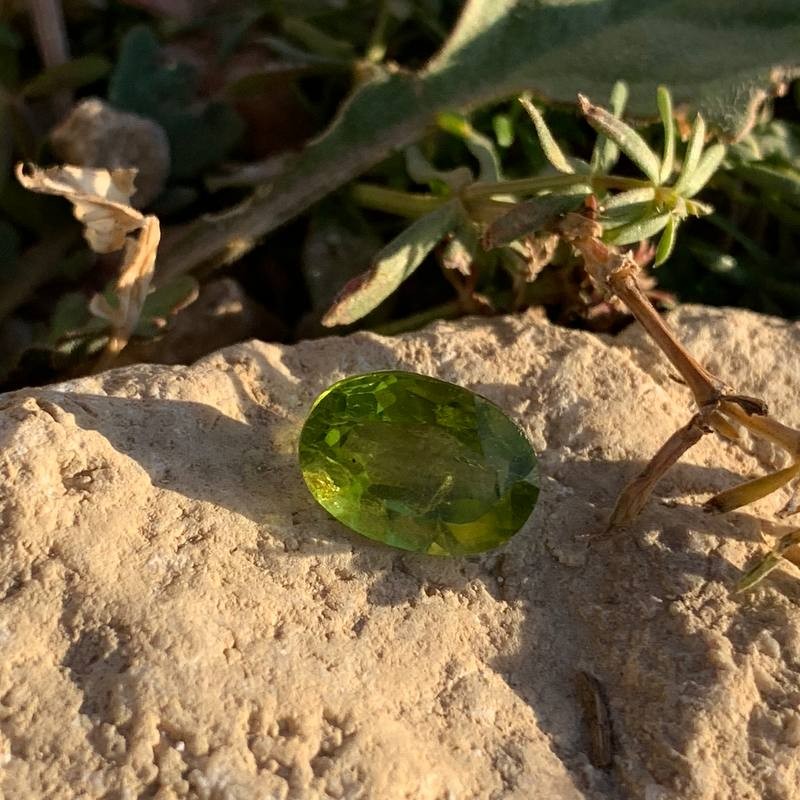 سنگ اصل و معدنی زبرجد دارای اینکولوژن طبیعی تراش فست کد 456