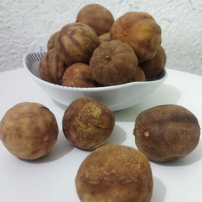 لیمو عمانی سومالی ترش و خوشمزه اصل 500 گرمی  باکیفیت