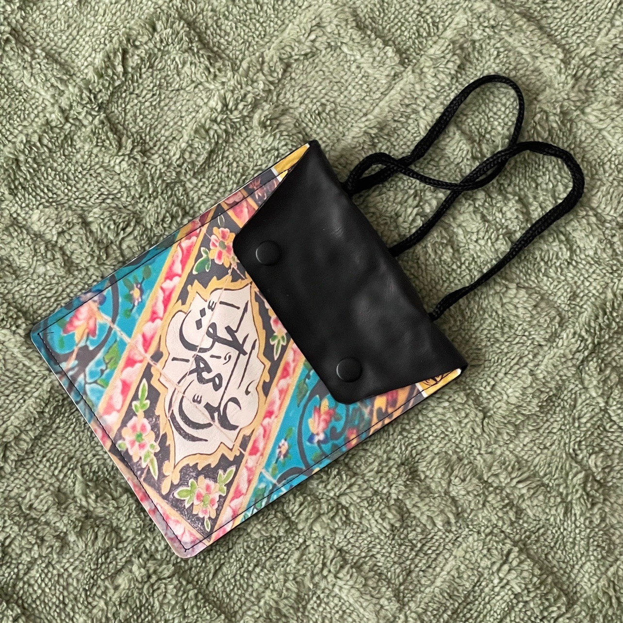 کیف مدارک گردنی