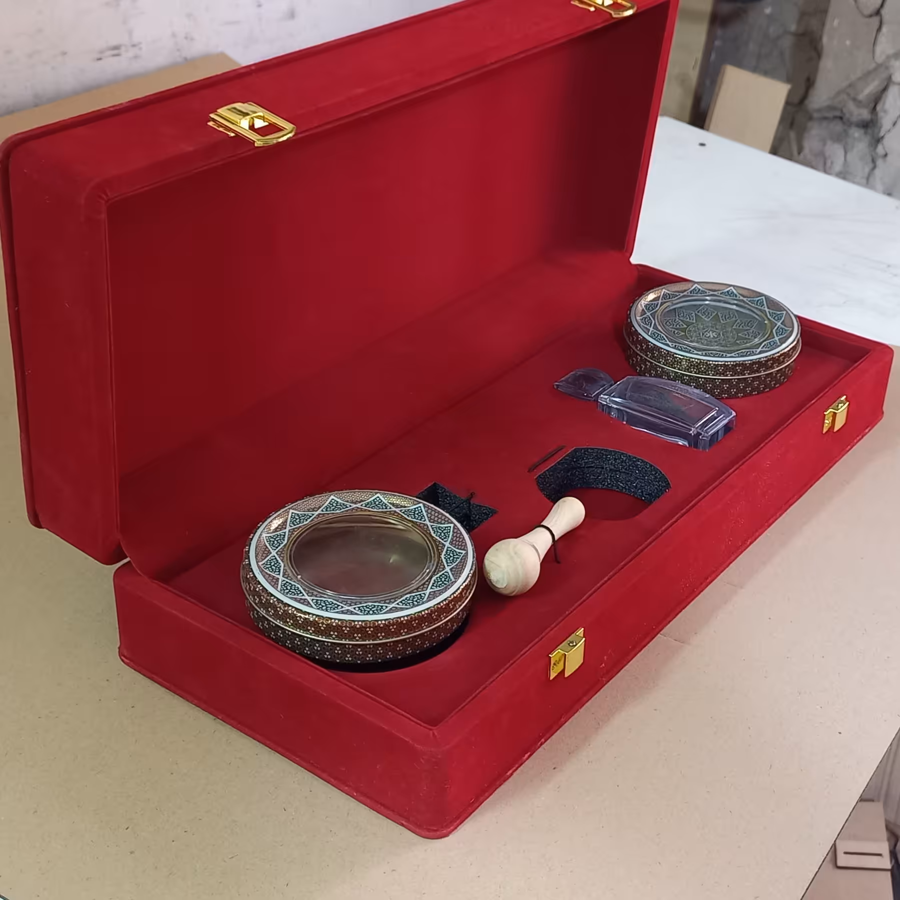 جعبه چوبی ساحل مخمل