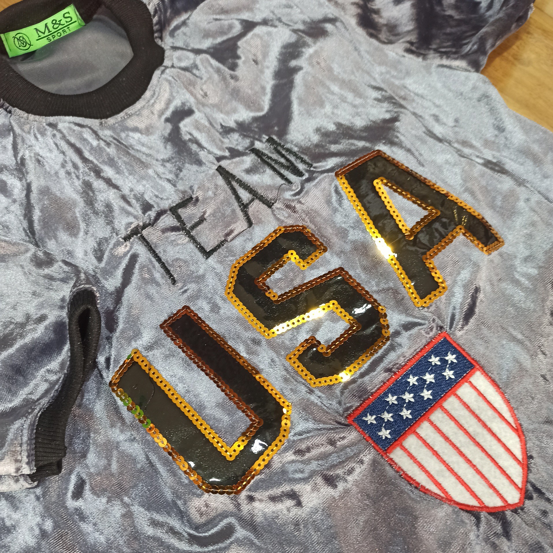 تیشرت مخمل  USA  گلدوزی
