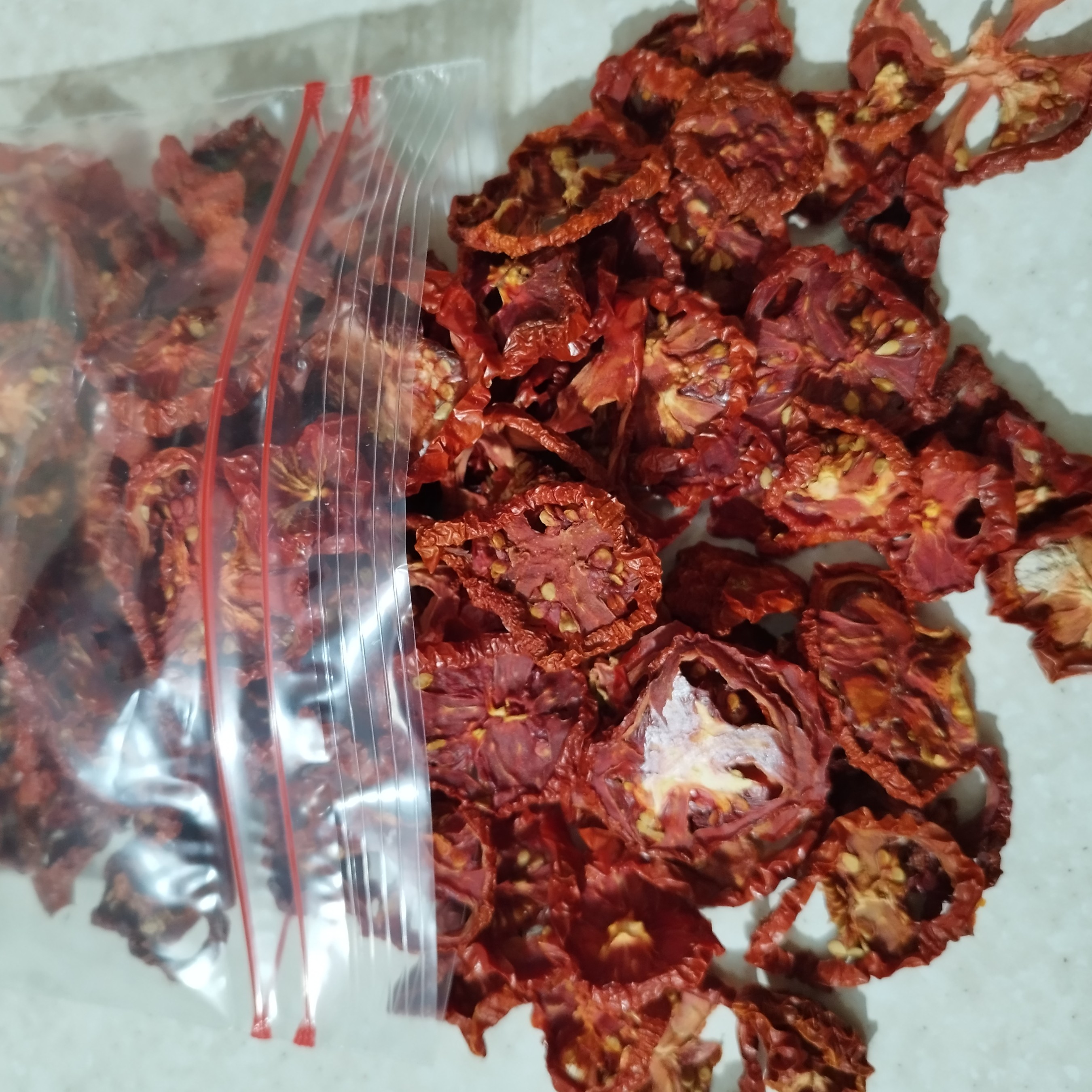 گوجه خشک 200گرمی