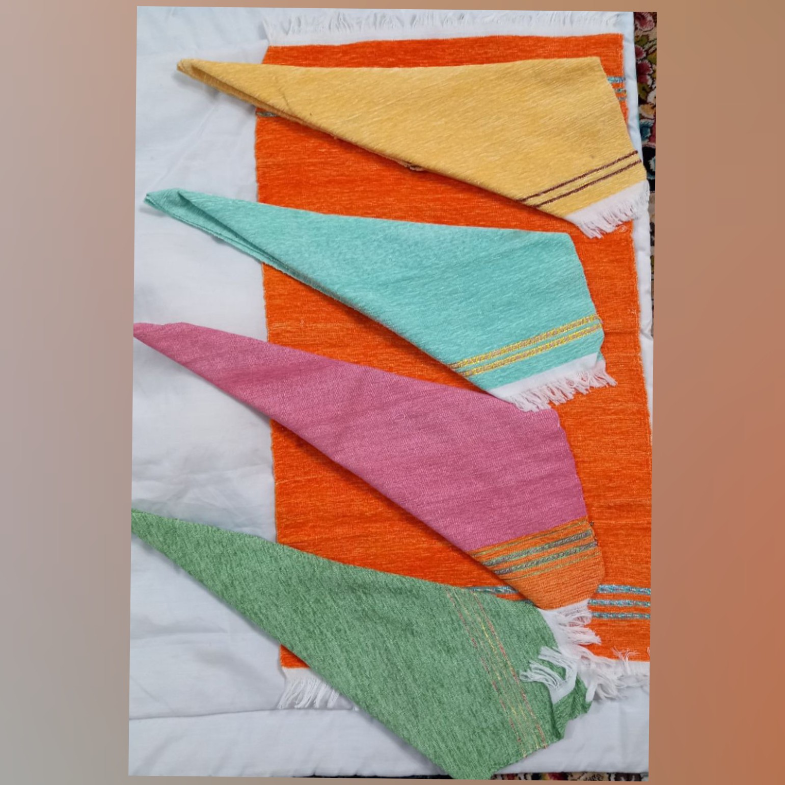 حوله دست و صورت مخمل دست بافت