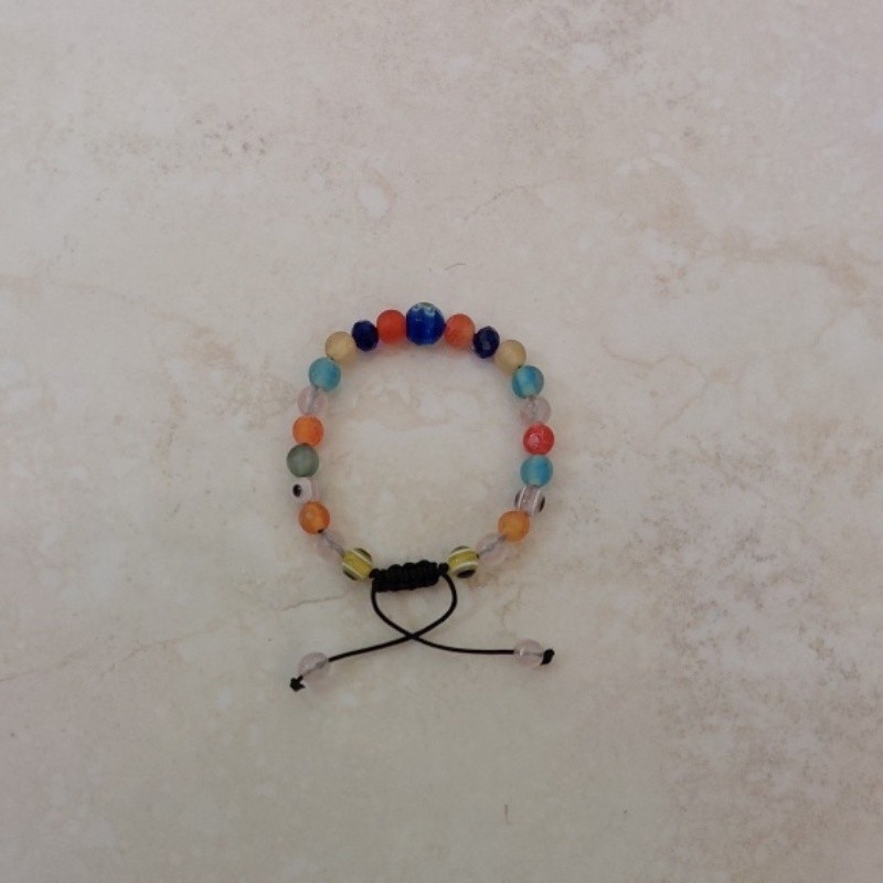 دستبند رنگین کمان، ترکیب سنگهای مختلف و مهره چشم نظر، گره کشویی