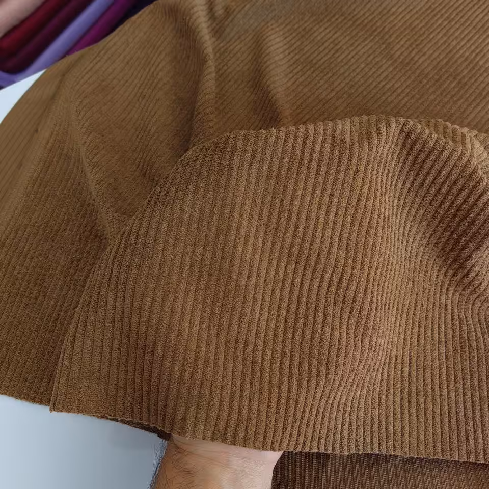 پارچه مخمل کبریتی حوله ای رنگ قهوه ای . کیفیت عالی. نرم و لطیف 